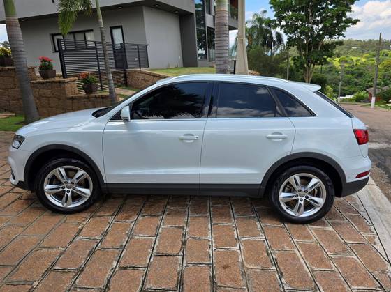 AUDI Q3 1.4 TFSI AMBIENTE FLEX 4P S TRONIC AUDI Q3 1.4 TFSI AMBIENTE FLEX 4P S TRONIC